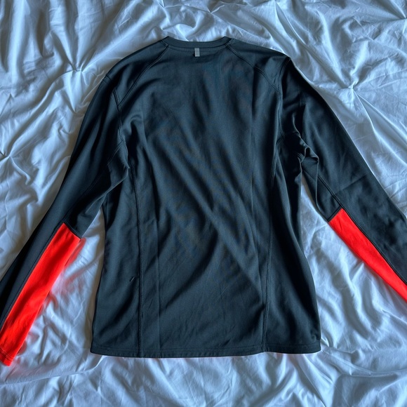 Set of 2 Men’s Active Workout Tops - Picture 5 of 8